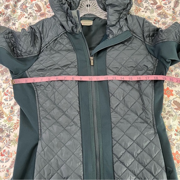 Athleta Jacket Women’s Medium Rock Springs PrimaLoft Quilted Hooded Full Zip - Picture 9 of 10